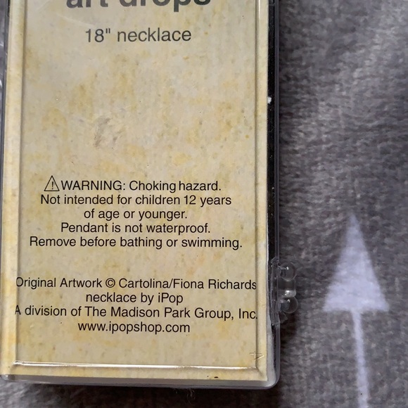 Cartolina 18” art drop butterfly necklace by iPop, NIB - Picture 7 of 7